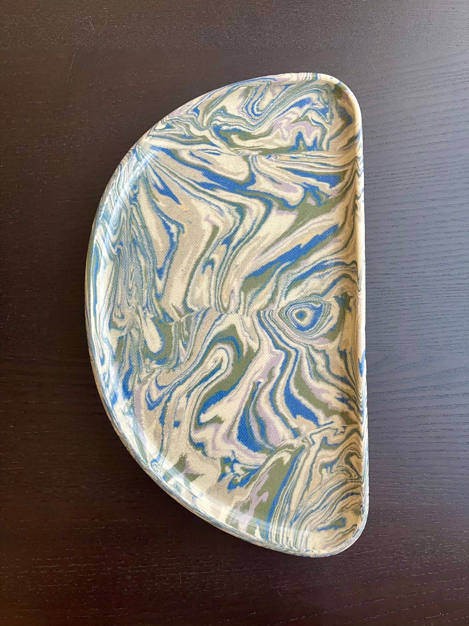 Large Crescent Dish