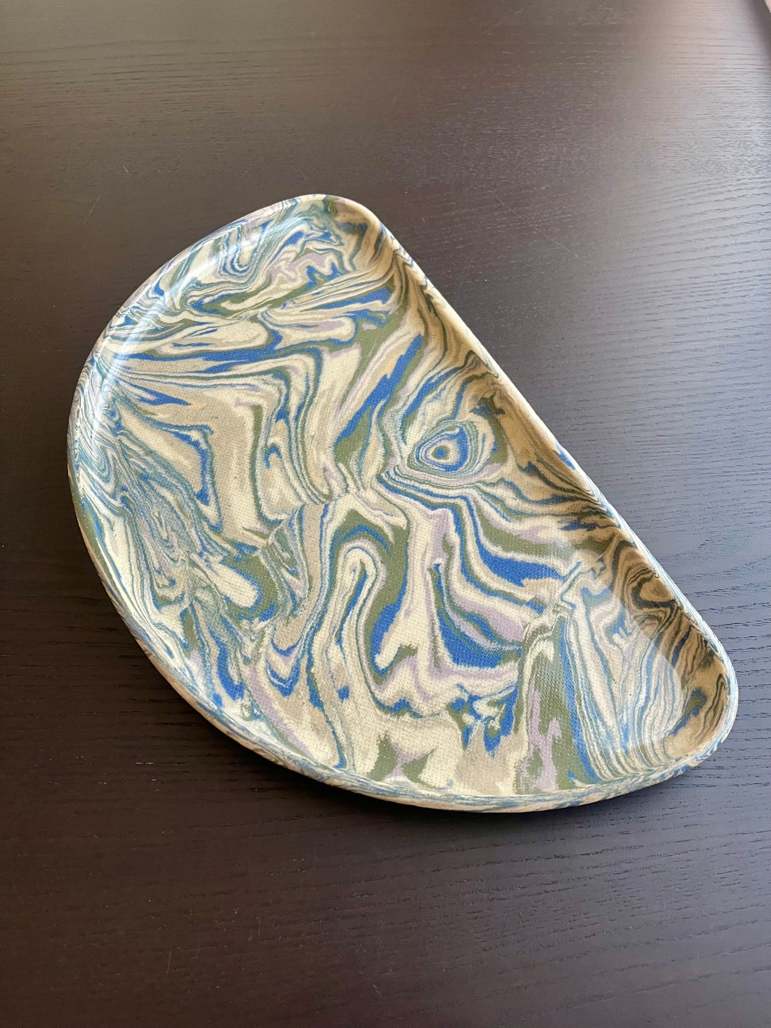 Large Crescent Dish