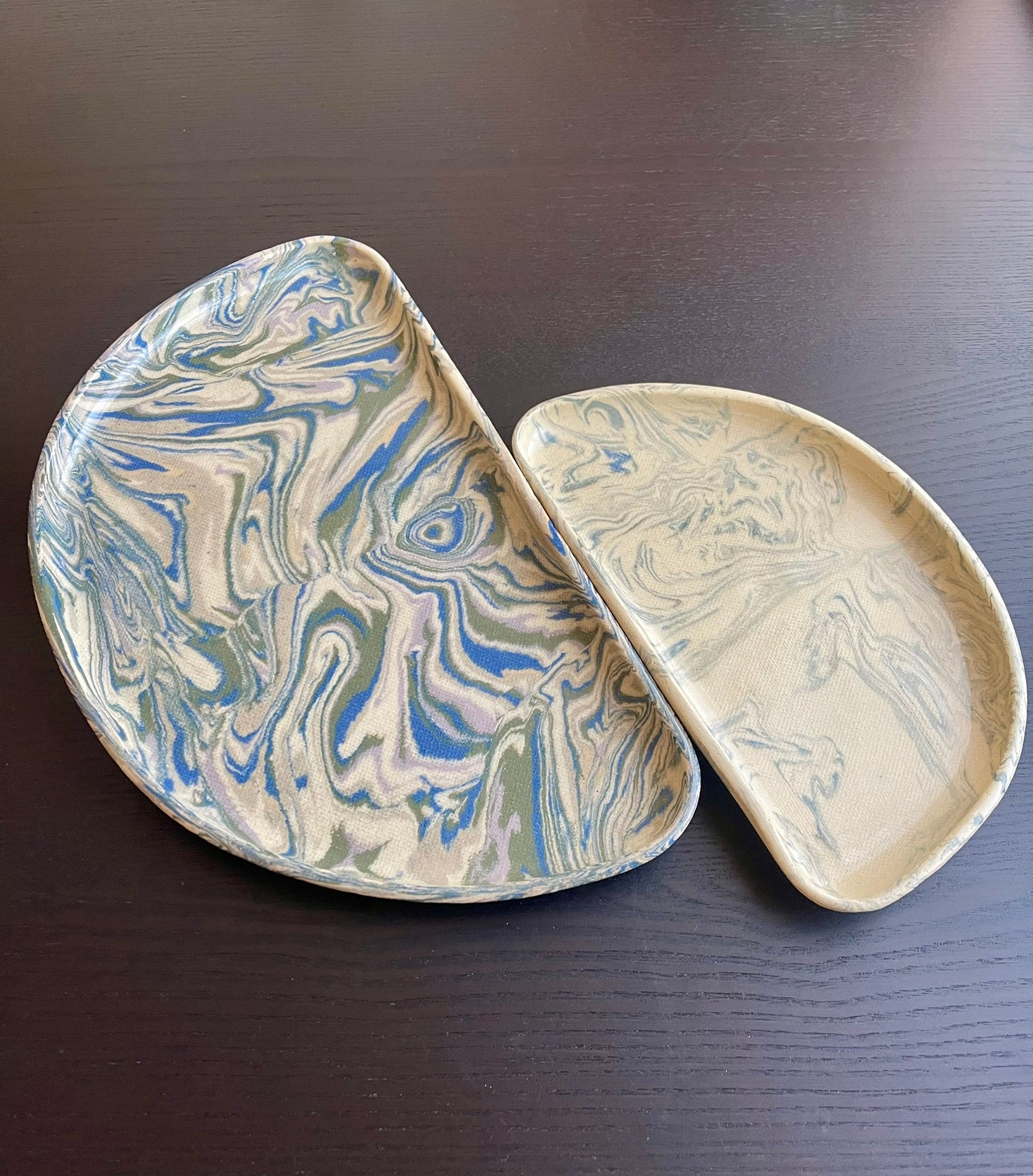 Large Crescent Dish